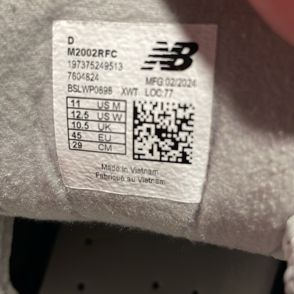 New Balance 2002R “Pink Grey” RARE - Picture 6 of 6